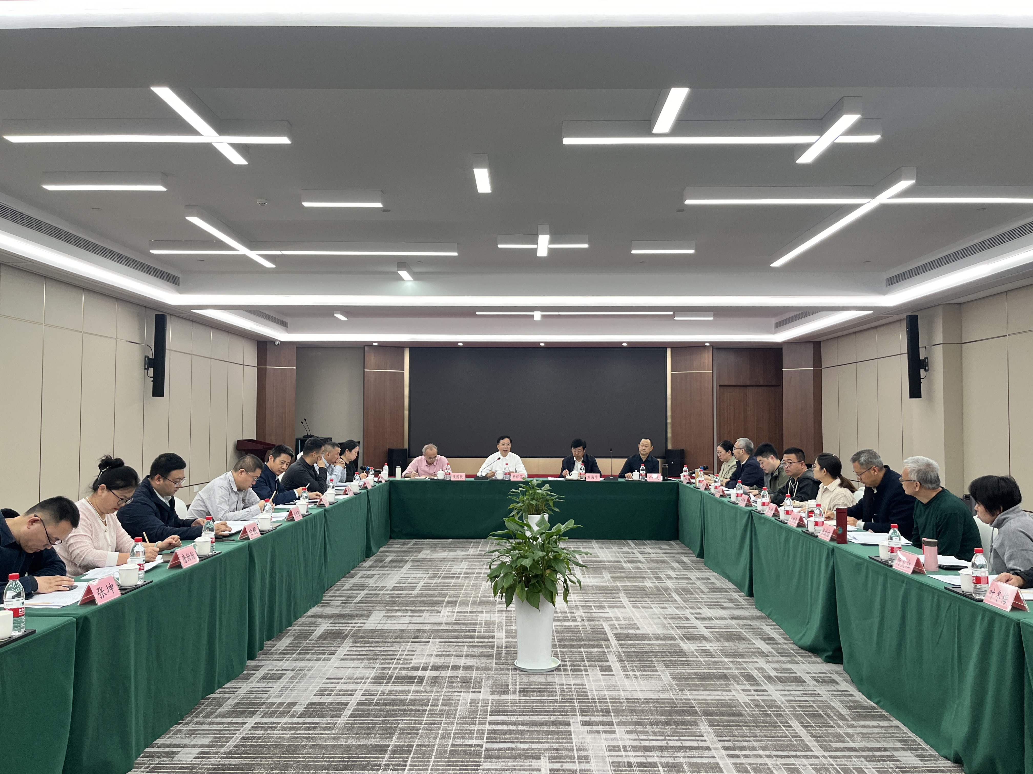 1763341123003.jpg 1763341123003.jpg